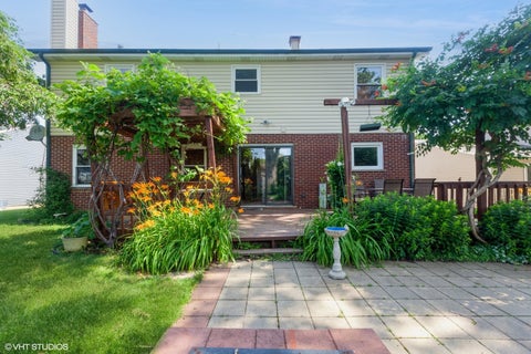 Tiny photo for 145 Rumsey Place, Westmont, IL 60559 (MLS # 12696508)