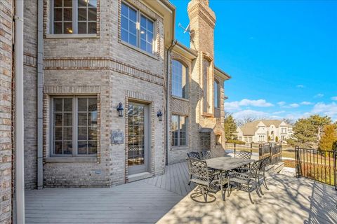 Tiny photo for 601 Ambriance Drive, Burr Ridge, IL 60527 (MLS # 12538067)