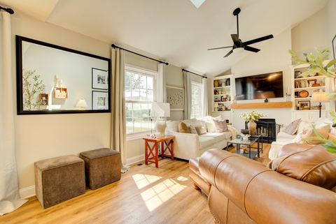 Tiny photo for 1035 NEWCASTLE Lane, Aurora, IL 60506 (MLS # 12472904)