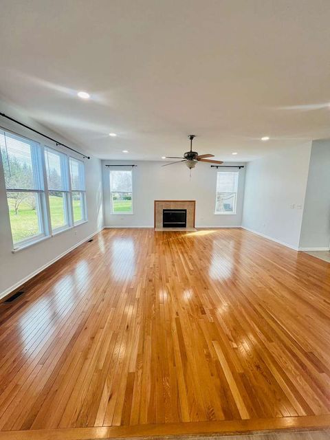 Tiny photo for 5 Player Court, Bolingbrook, IL 60490 (MLS # 12606853)