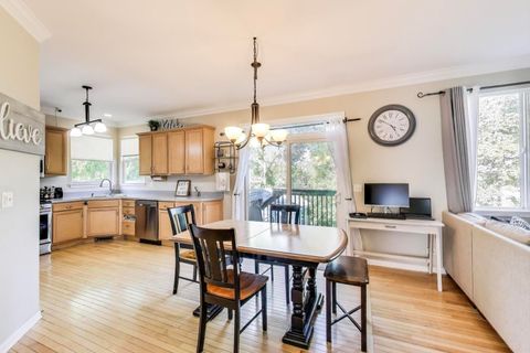 Tiny photo for 34113 N Primrose Court, Round Lake, IL 60073 (MLS # 12395073)