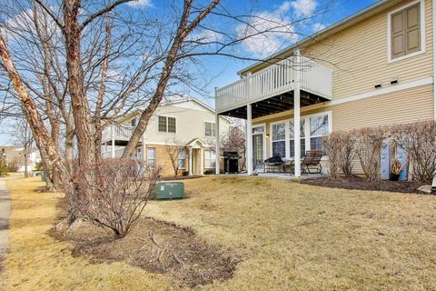 Tiny photo for 1552 Matthew Drive #1552, Algonquin, IL 60102 (MLS # 12578206)