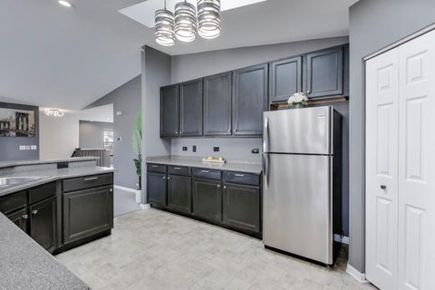 Tiny photo for 1552 Matthew Drive #1552, Algonquin, IL 60102 (MLS # 12578206)