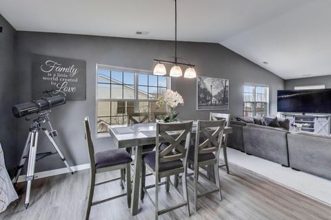 Tiny photo for 1552 Matthew Drive #1552, Algonquin, IL 60102 (MLS # 12578206)