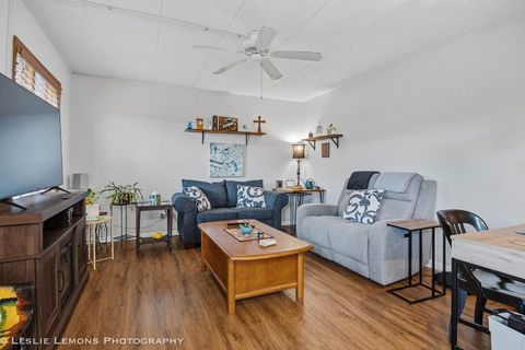 Tiny photo for 9729 Mill Court E #B1, Palos Park, IL 60464 (MLS # 12633973)