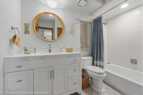 Tiny photo for 9729 Mill Court E #B1, Palos Park, IL 60464 (MLS # 12633973)