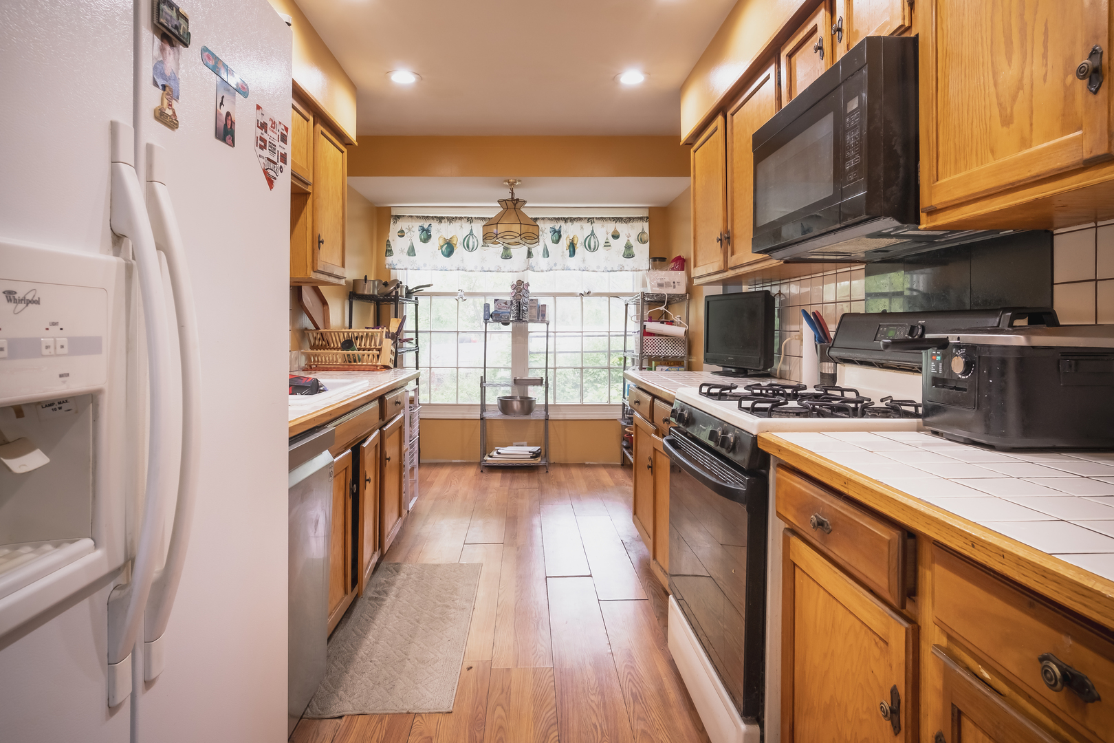 1005 Cooper Court