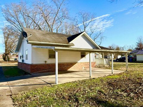 Tiny photo for 107 W Main Street, Elkville, IL 62932 (MLS # 100000024)