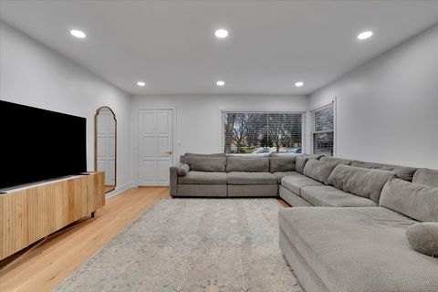 Tiny photo for 9317 Olcott Avenue, Morton Grove, IL 60053 (MLS # 12600692)