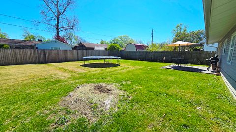 Tiny photo for 409 S Pleasant Avenue, Centralia, IL 62801 (MLS # 12611525)