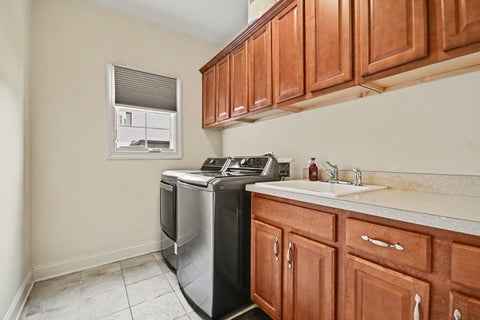 Tiny photo for 1750 Edmonds Avenue, New Lenox, IL 60451 (MLS # 12769824)
