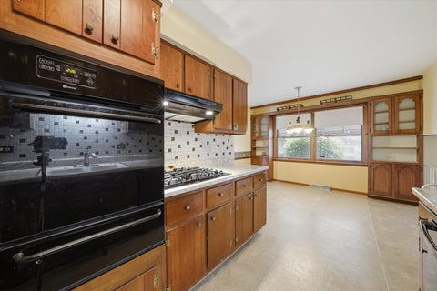 Tiny photo for 737 E 170th Place, South Holland, IL 60473 (MLS # 12790095)