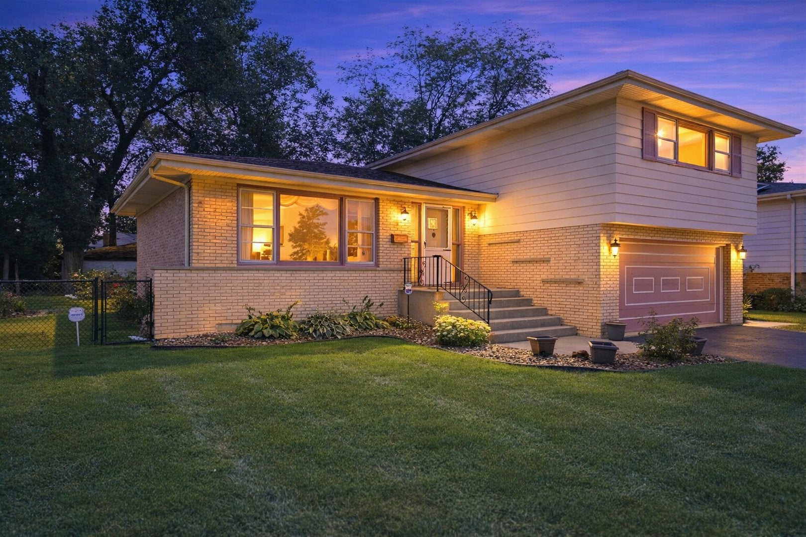 737 E 170th Place