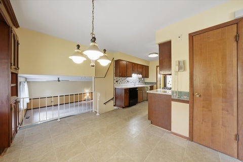 Tiny photo for 737 E 170th Place, South Holland, IL 60473 (MLS # 12790095)