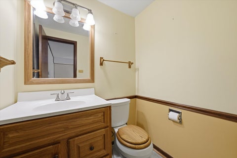 Tiny photo for 737 E 170th Place, South Holland, IL 60473 (MLS # 12790095)