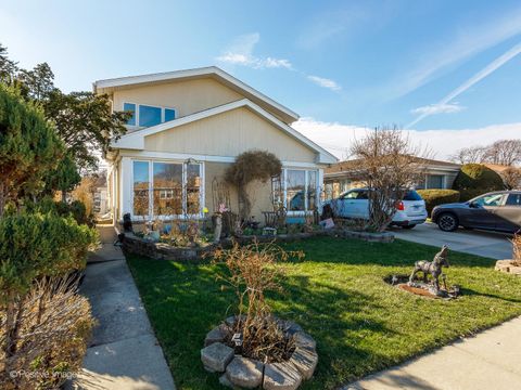 Photo of Skokie, IL 60077 (MLS # 12647407)