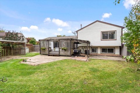 Tiny photo for 795 Harvest Drive, Lake Zurich, IL 60047 (MLS # 12501677)