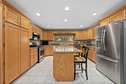 Tiny photo for 12110 Pine Avenue, Lemont, IL 60439 (MLS # 12758619)