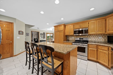 Tiny photo for 12110 Pine Avenue, Lemont, IL 60439 (MLS # 12758619)
