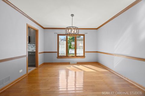 Tiny photo for 584 Beaconsfield Avenue, Naperville, IL 60565 (MLS # 12478552)