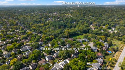 Tiny photo for 584 Beaconsfield Avenue, Naperville, IL 60565 (MLS # 12478552)