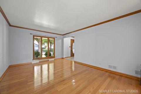 Tiny photo for 584 Beaconsfield Avenue, Naperville, IL 60565 (MLS # 12478552)