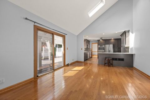 Tiny photo for 584 Beaconsfield Avenue, Naperville, IL 60565 (MLS # 12478552)