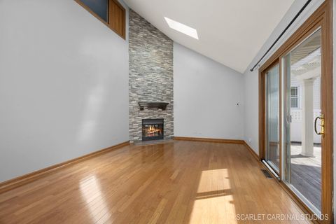 Tiny photo for 584 Beaconsfield Avenue, Naperville, IL 60565 (MLS # 12478552)