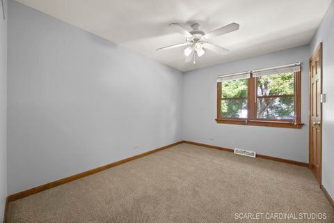 Tiny photo for 584 Beaconsfield Avenue, Naperville, IL 60565 (MLS # 12478552)