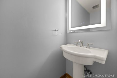 Tiny photo for 584 Beaconsfield Avenue, Naperville, IL 60565 (MLS # 12478552)