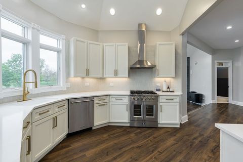 Tiny photo for 7 Loblolly Court, Lemont, IL 60439 (MLS # 12447947)