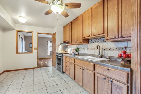 Tiny photo for 3861 Sutherland Drive, Park City, IL 60085 (MLS # 12581539)