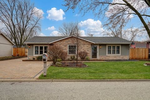 Tiny photo for 3861 Sutherland Drive, Park City, IL 60085 (MLS # 12581539)