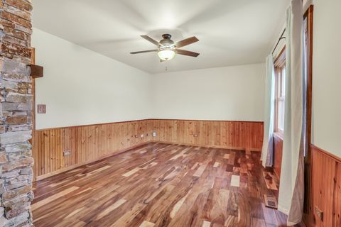 Tiny photo for 3861 Sutherland Drive, Park City, IL 60085 (MLS # 12581539)