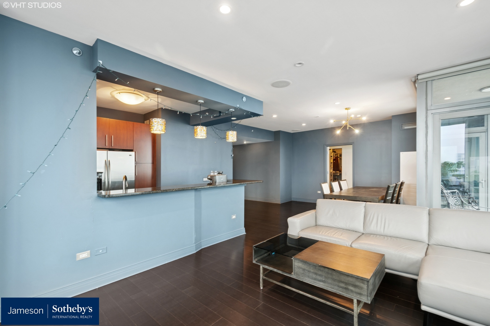 600 N LAKE SHORE Drive 4608