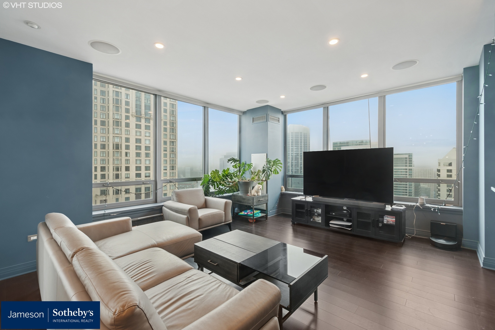 600 N LAKE SHORE Drive 4608