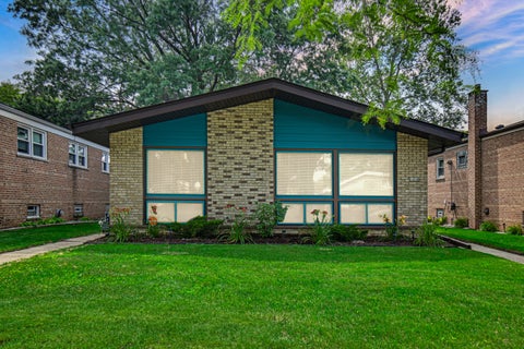 Tiny photo for 14340 Ingleside Avenue, Dolton, IL 60419 (MLS # 12695123)