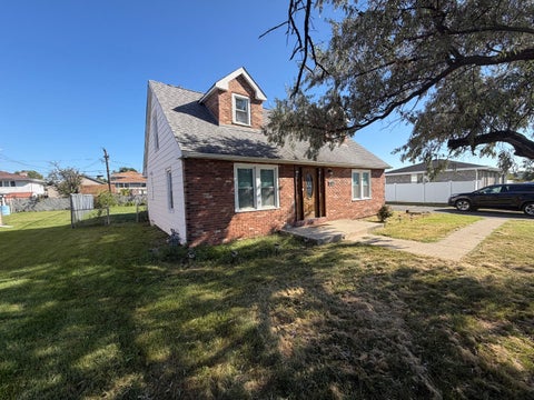 Photo of 7700 W 83rd Street, Bridgeview, IL 60455 (MLS # 12783605)