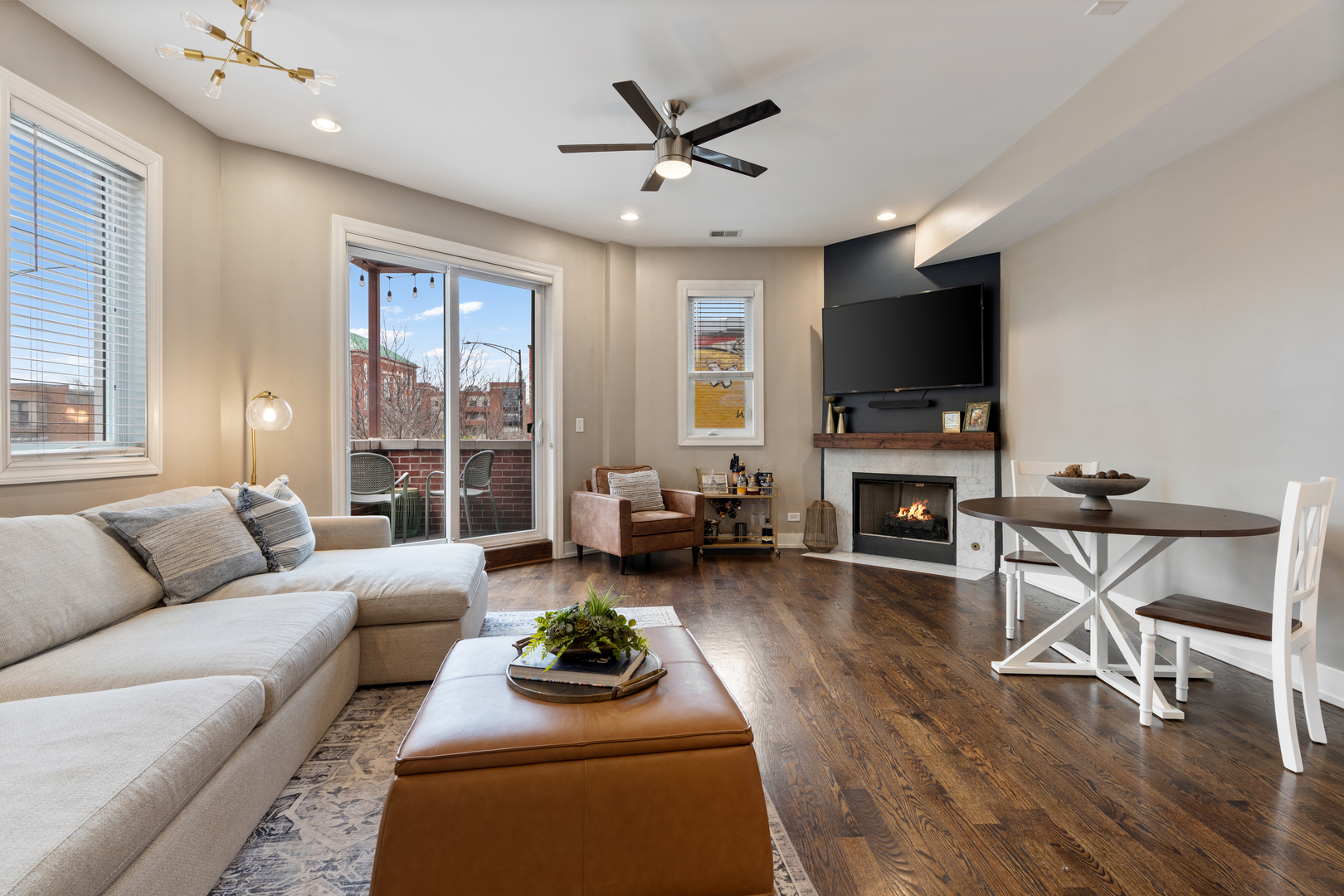 1816 W Division Street 2S