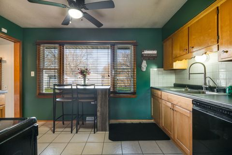 Tiny photo for 1532 S 5th Avenue, Kankakee, IL 60901 (MLS # 12615764)