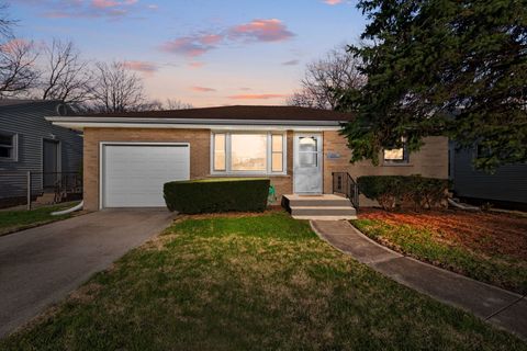 Tiny photo for 1532 S 5th Avenue, Kankakee, IL 60901 (MLS # 12615764)