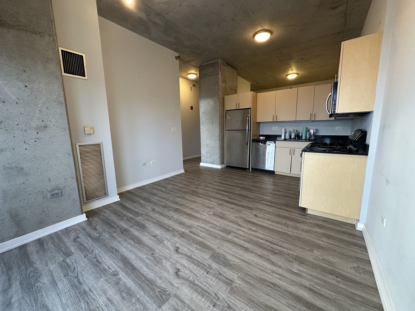 235 W Van Buren Street 1804
