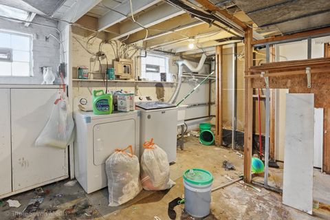 Tiny photo for 5201 S Neenah Avenue, Chicago, IL 60638 (MLS # 12600279)