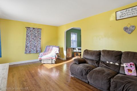 Tiny photo for 5201 S Neenah Avenue, Chicago, IL 60638 (MLS # 12600279)