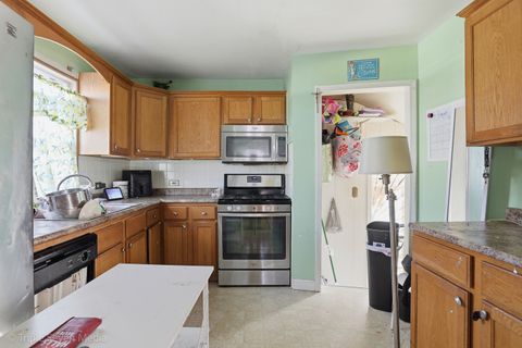 Tiny photo for 5201 S Neenah Avenue, Chicago, IL 60638 (MLS # 12600279)