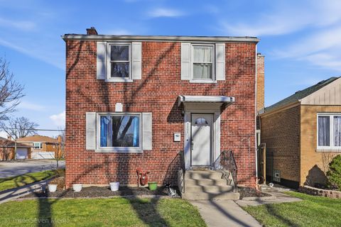 Photo of 5201 S Neenah Avenue, Chicago, IL 60638 (MLS # 12600279)