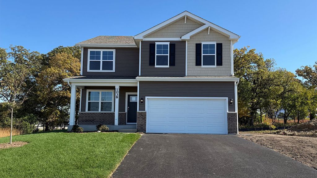 Photo for 1038 EMERALD Drive, Montgomery, IL 60538 (MLS # 12505563)