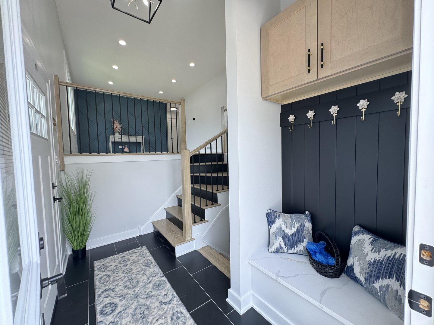 9055 Fairway Drive