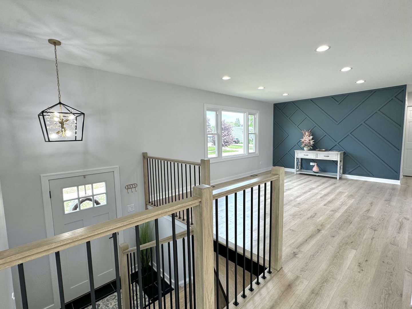 9055 Fairway Drive