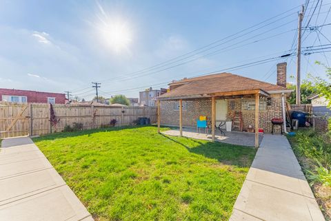 Tiny photo for 1346 S 56th Court, Cicero, IL 60804 (MLS # 12616023)